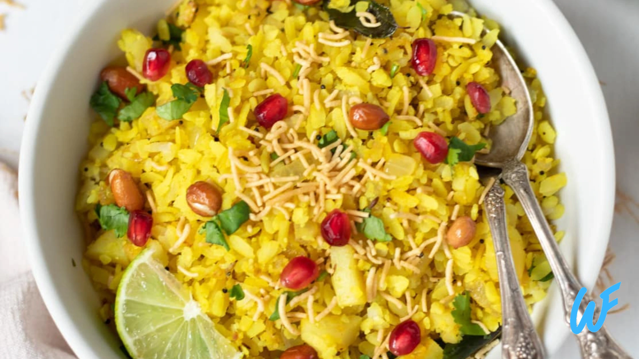 DELICIOUS FLATTENED RICE MIX VEG POHA - WEIGHT LOSS BREAKFAST