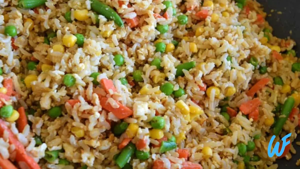 Read more about the article EGG AND CHICKEN STIR FRY WITH BROWN RICE RECIPE