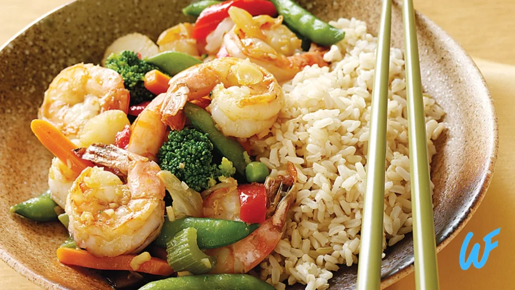 Read more about the article SHRIMP AND VEGETABILE STIR FRY WITH BROWN RICE