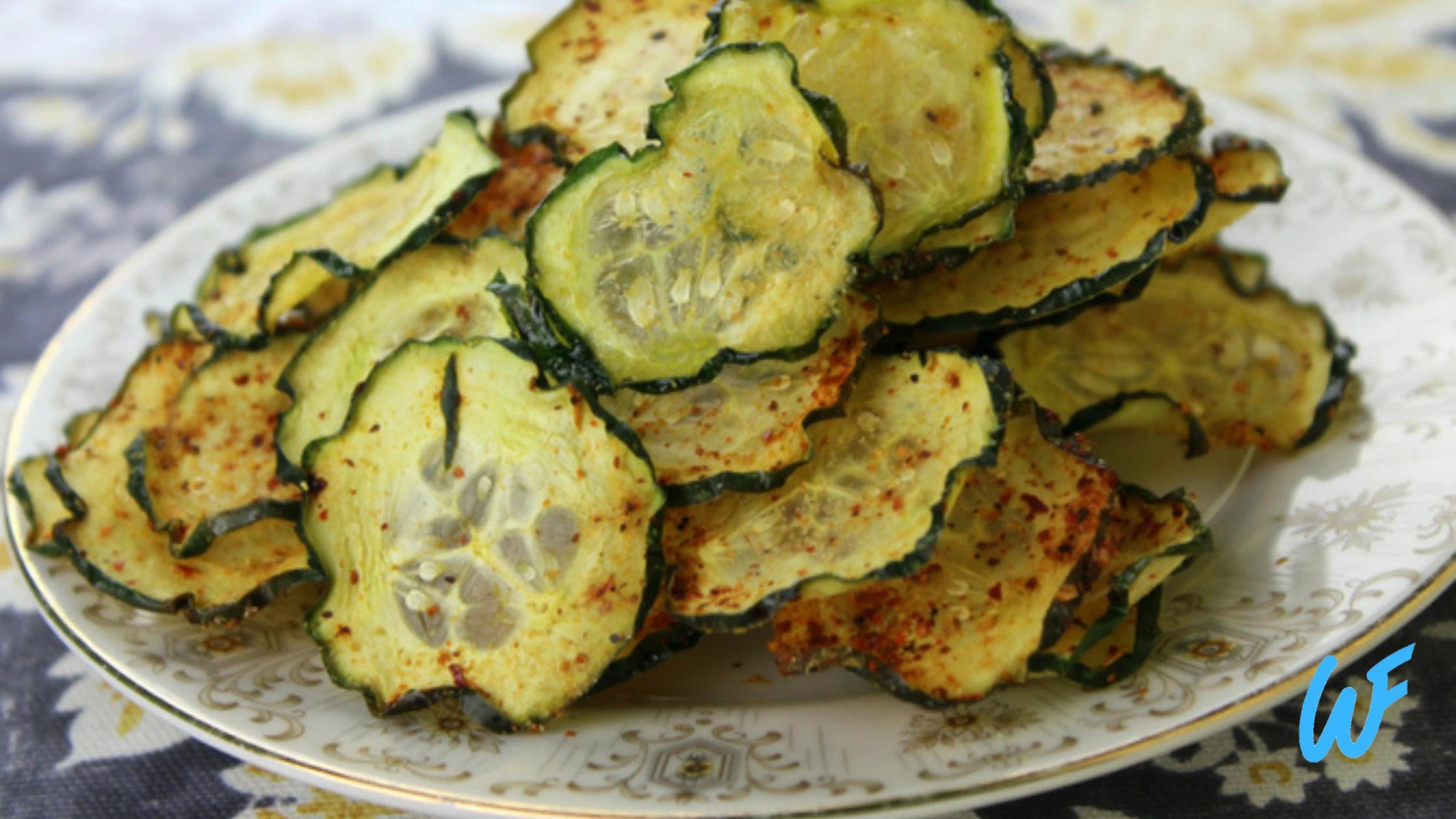 BAKED CUCUMBER AND MINT CHIPS RECIPE