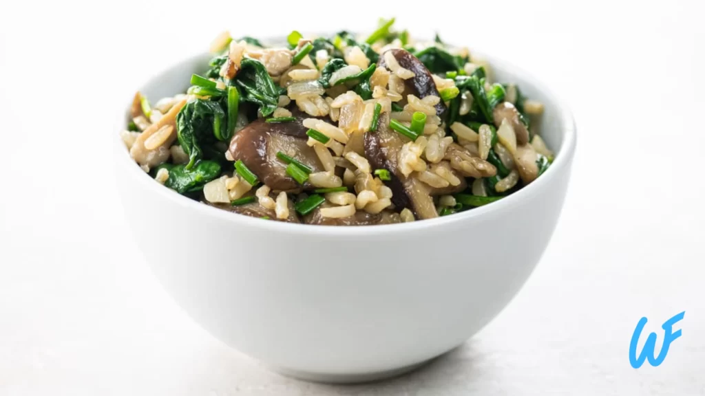 MUSHROOM AND SPINACH STIR FRY WITH BROWN RICE