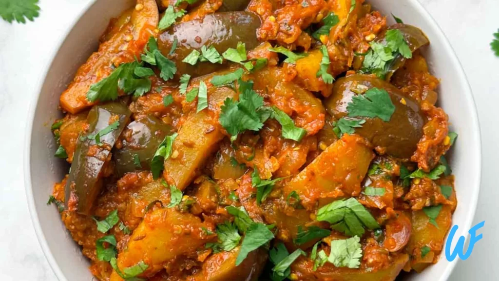 Read more about the article EGGPLANI AND POTATO CURRY RECIPE