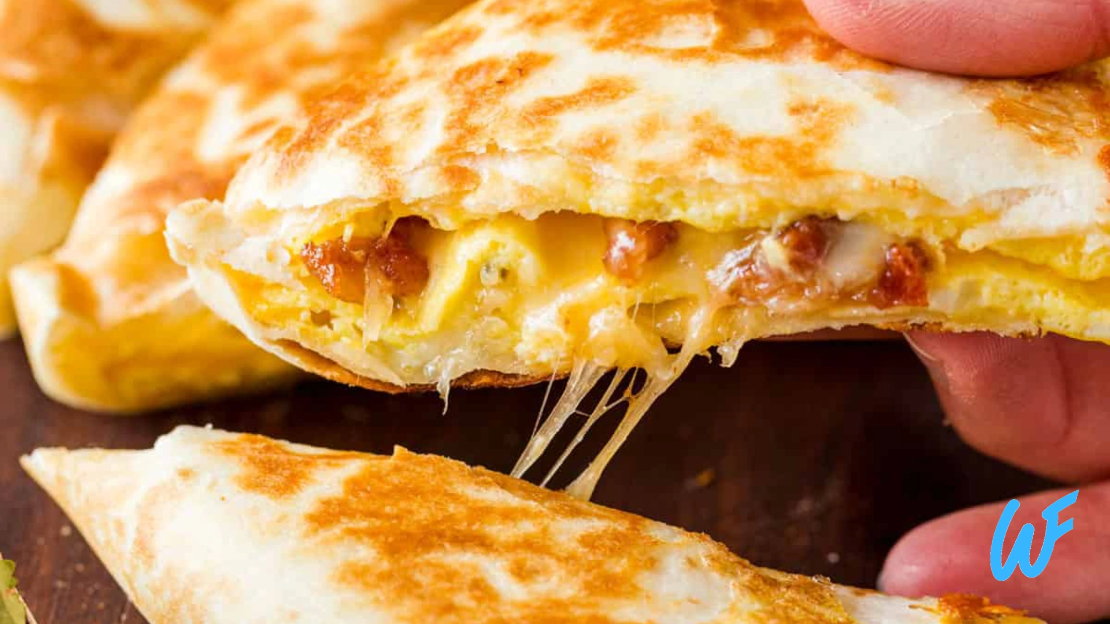 EGG AND CHICKEN BREAKAST QUESADILLA RECIPE