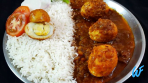 SPICY EGG CURRY WITH STEAMED BROCCOLI