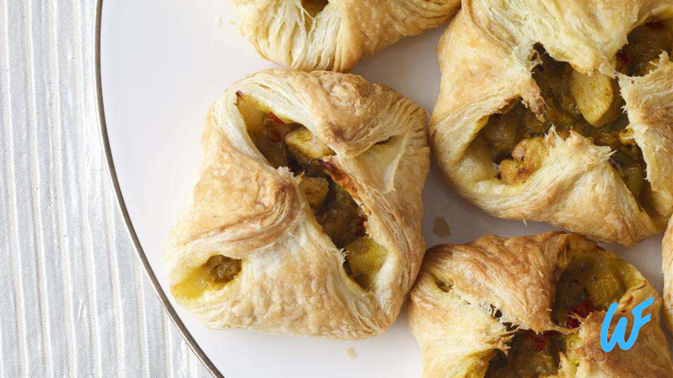 CHICKEN CURRY PUFFS RECIPE