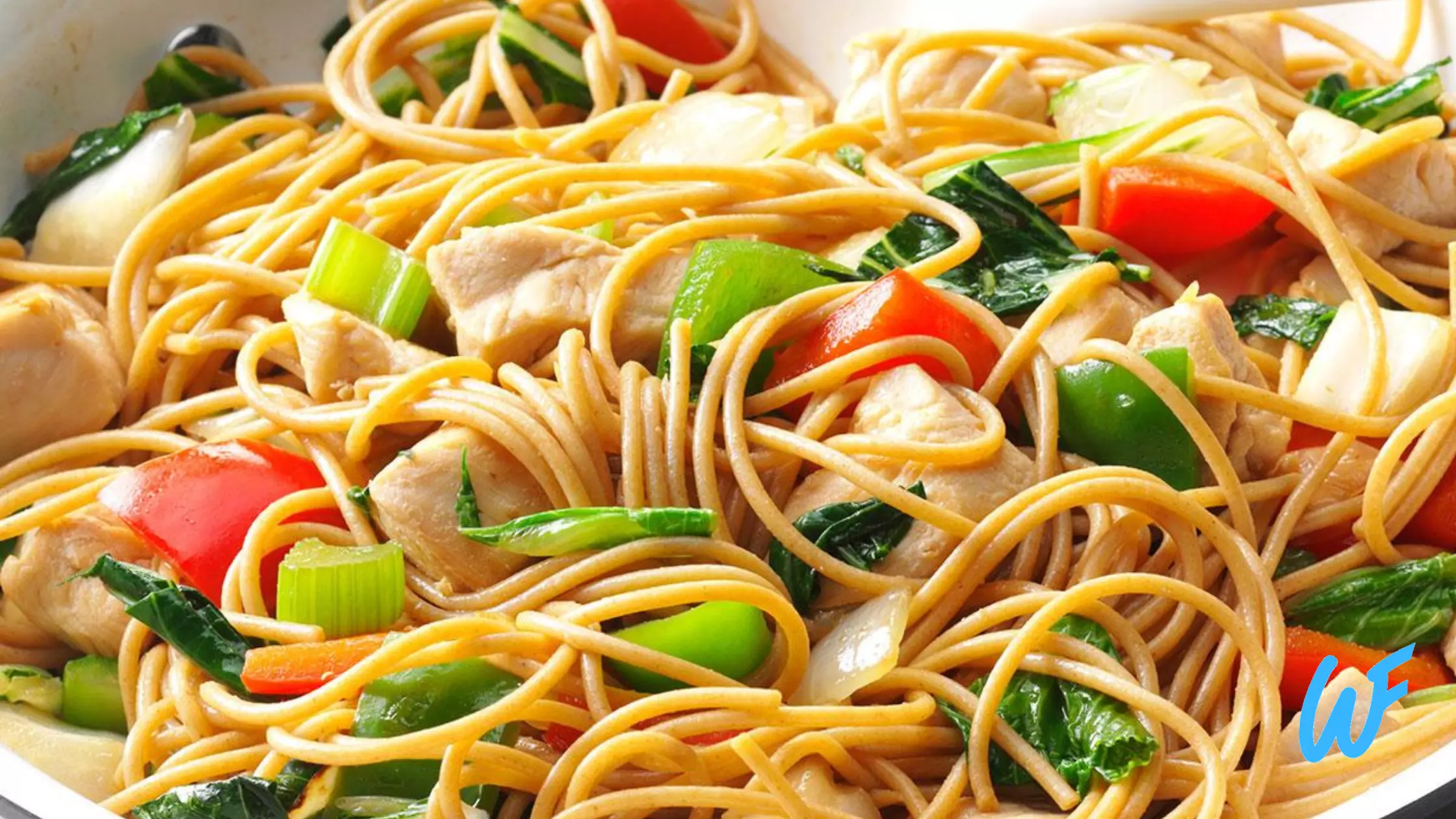 CHICKEN STIR-FRIED NOODLES WITH VEGGIES RECIPE