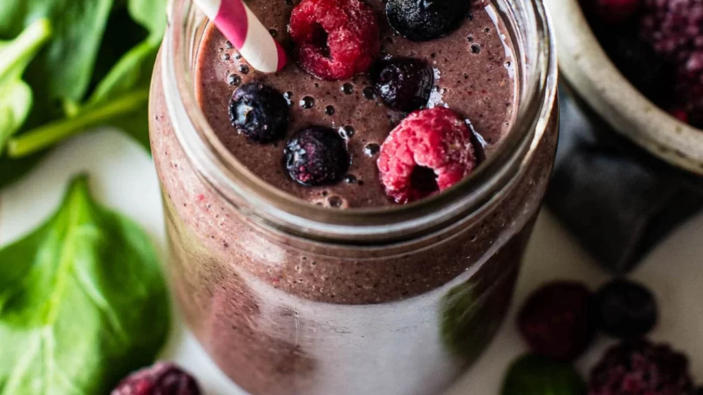 Read more about the article Triple Berry Spinach Shake