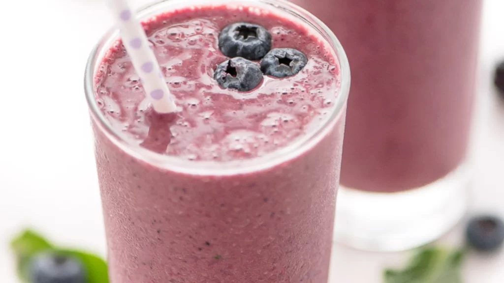 Triple Berry Spinach Shake