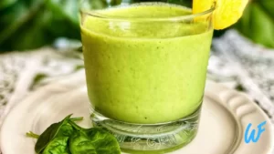 Spinach and Pineapple Smoothie