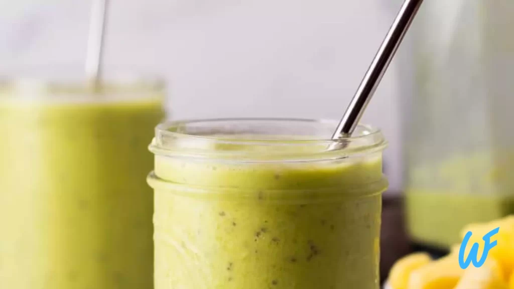 Spinach and Pineapple Smoothie