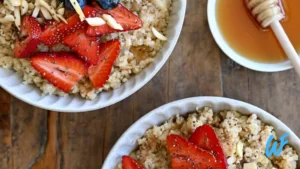 Quinoa Breakfast Bowl with Fresh Berries