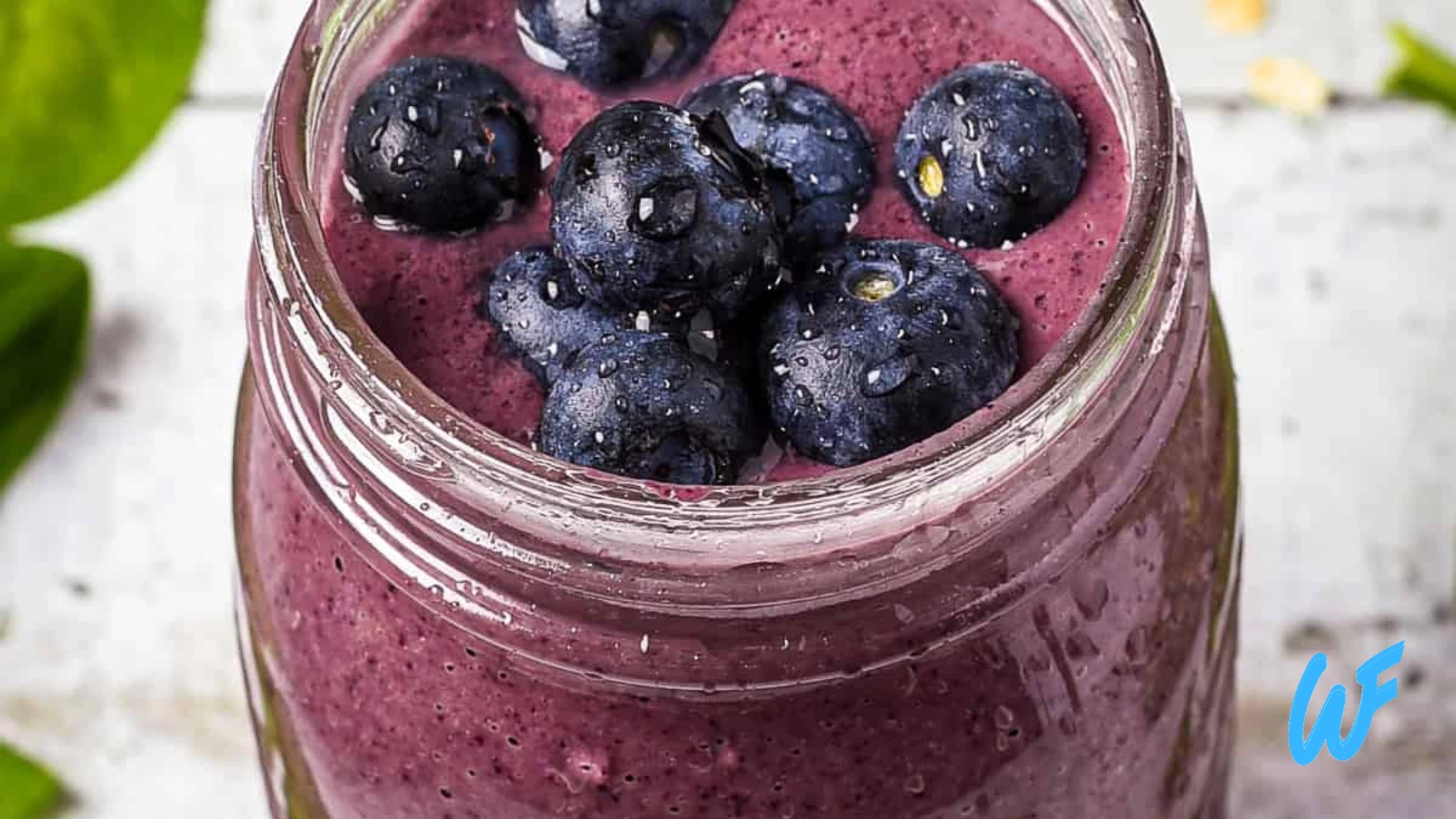 Vegan Berry Smoothie with Spinach