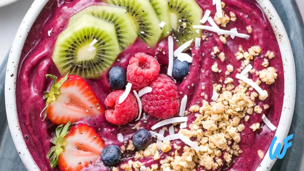 Vegan Acai Bowl with Mixed Berries