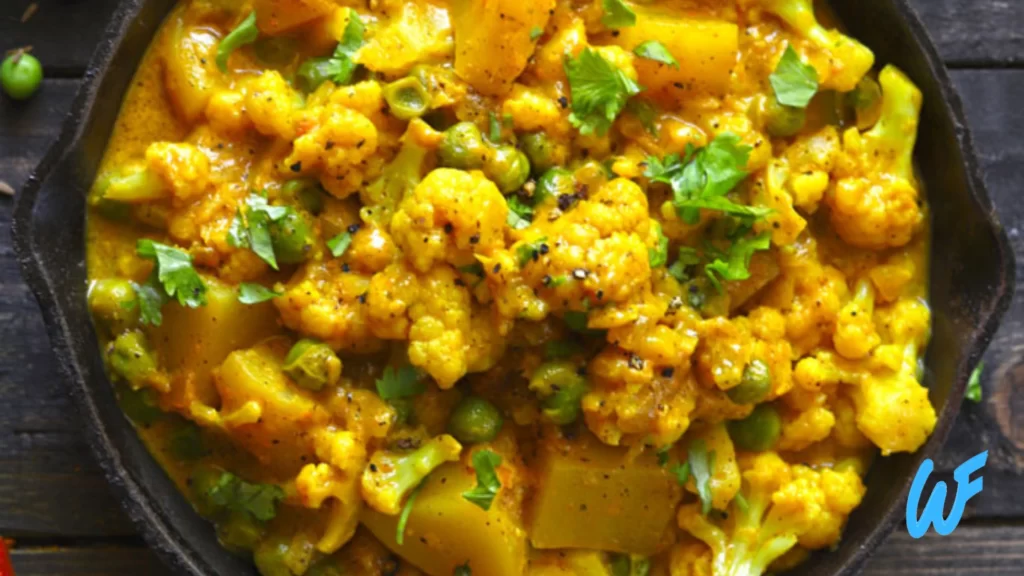 Cauliflower and Green Peas Curry