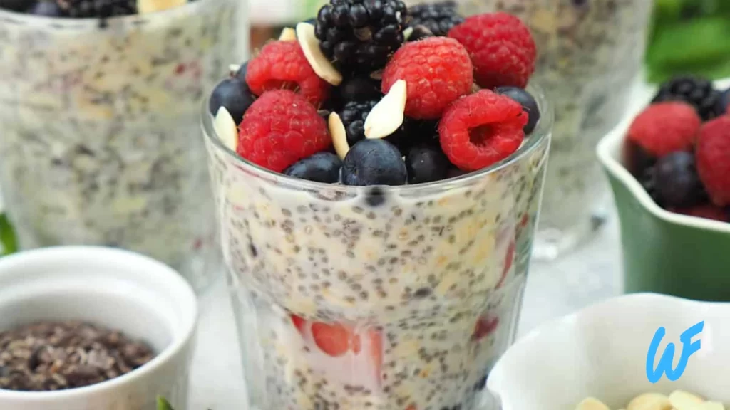 Read more about the article Vegan Overnight Oats with Mixed Fruit