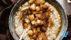 Read more about the article Vegan Cinnamon Apple Oatmeal