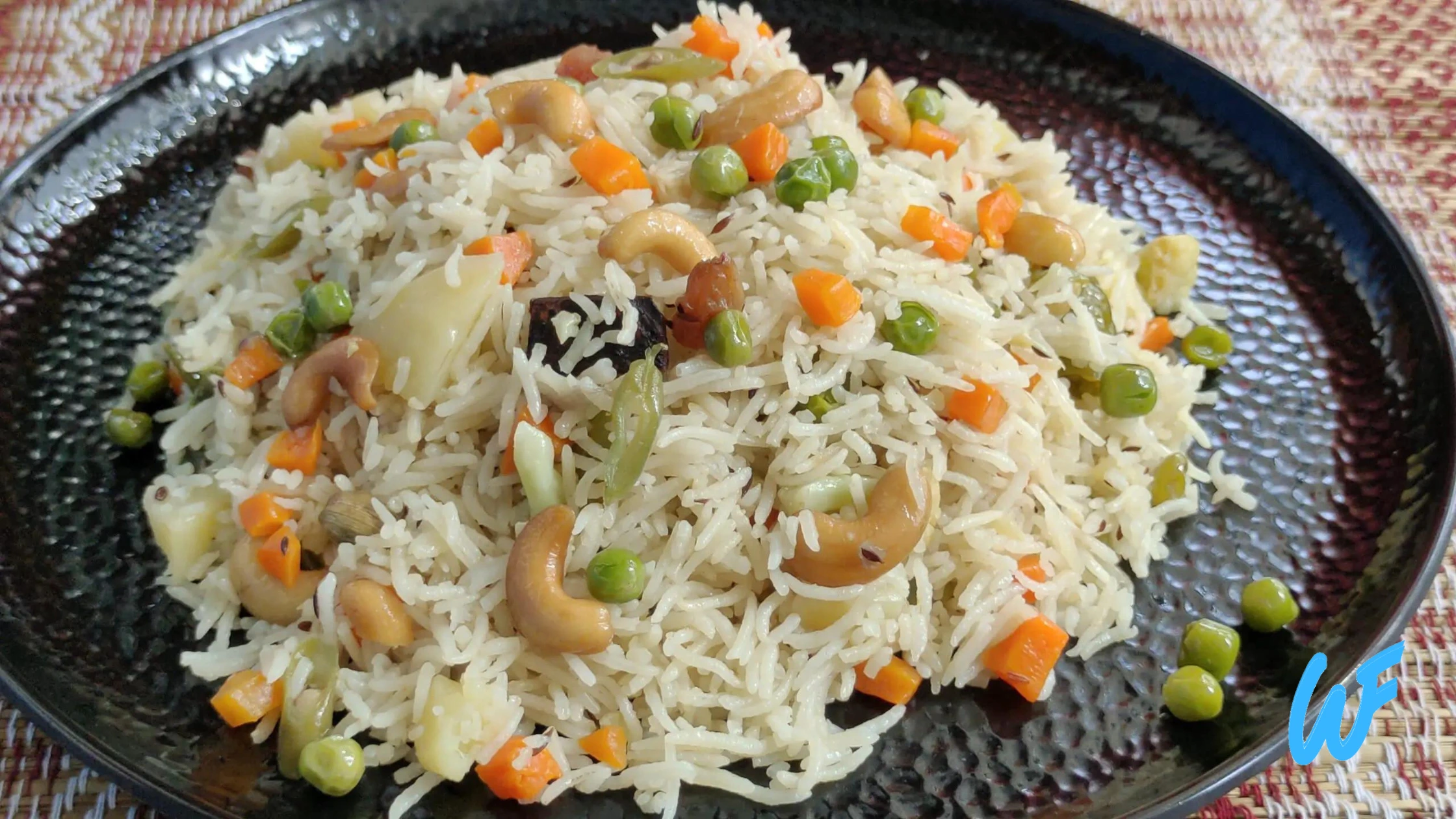 Vegetable Pulao with Yogurt Raita