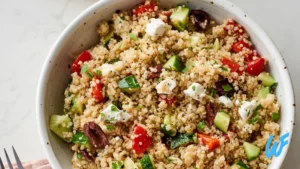 Read more about the article Mediterranean Quinoa Salad