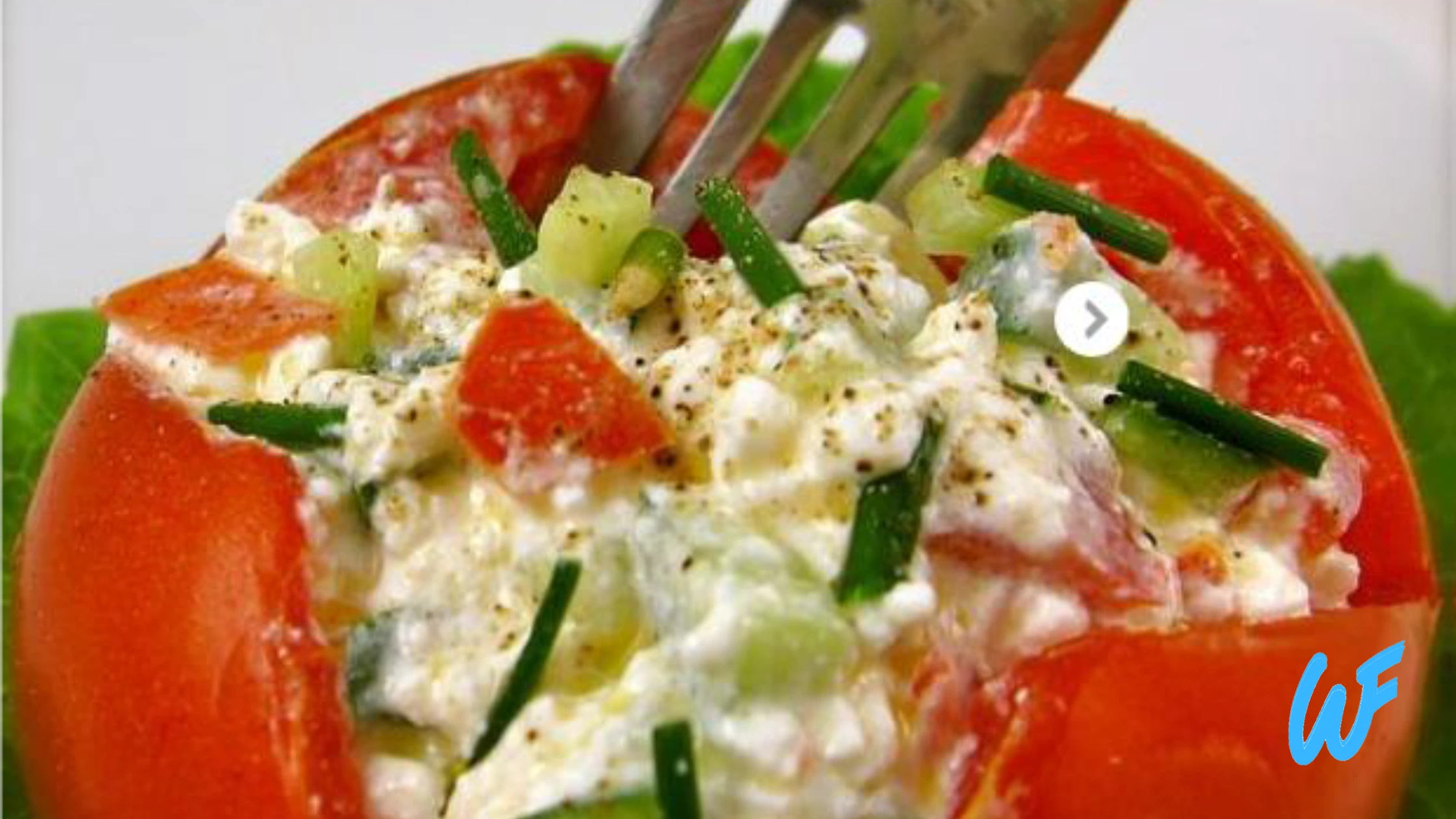 Stuffed Tomatoes with Cottage Cheese