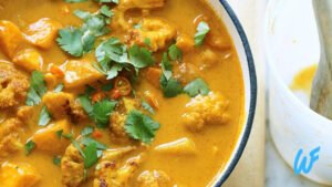 Spicy Cauliflower and Potato Curry