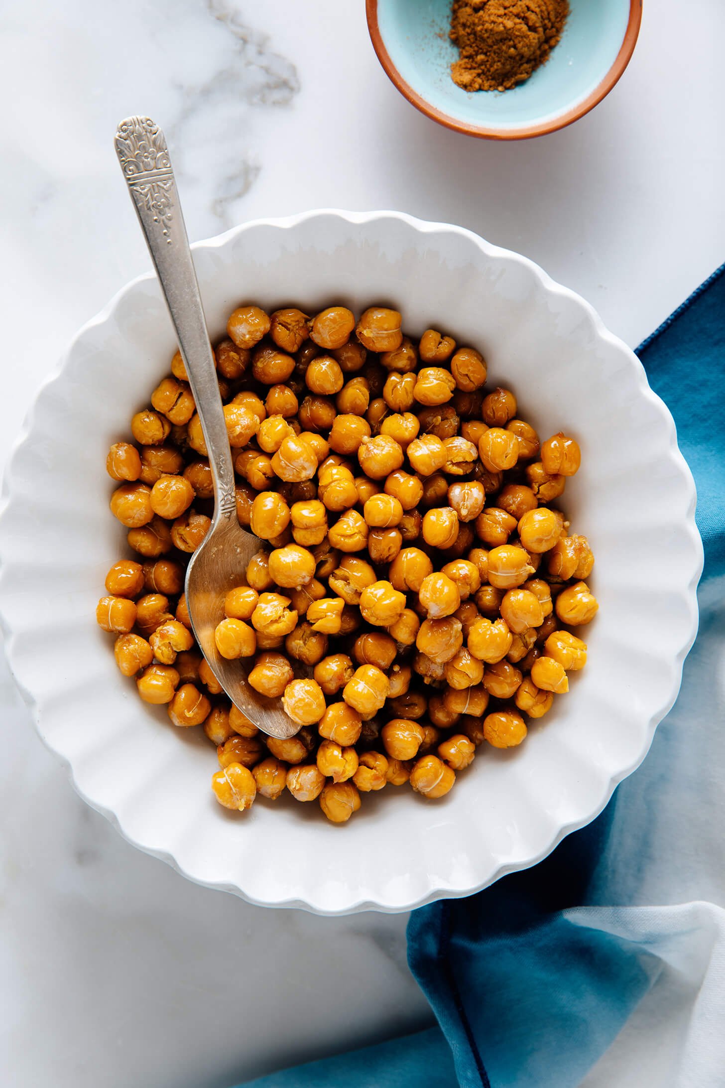 You are currently viewing Crispy Roasted Chickpeas Recipe – Cookie and Kate By Willfits.com