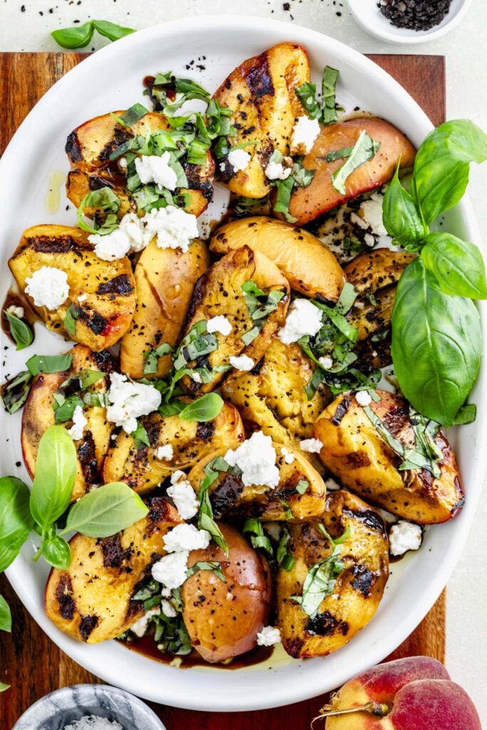 Read more about the article Grilled Peach Salad with Goat Cheese and Basil By Willfits.com